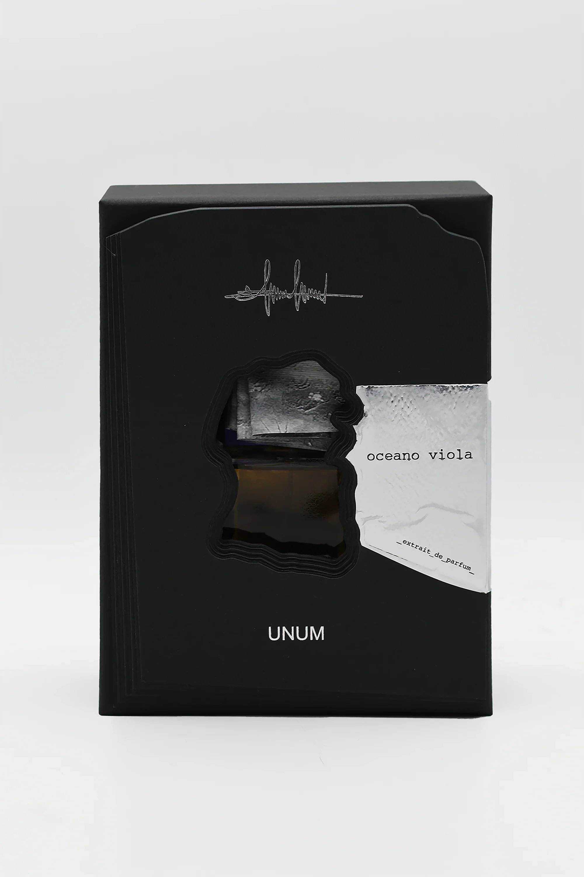 Unum Oceania Viola by Filippo Sorcinelli