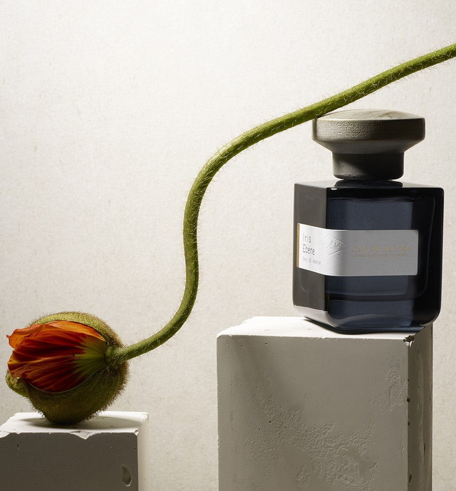 Iris Ebene by Atelier Materi