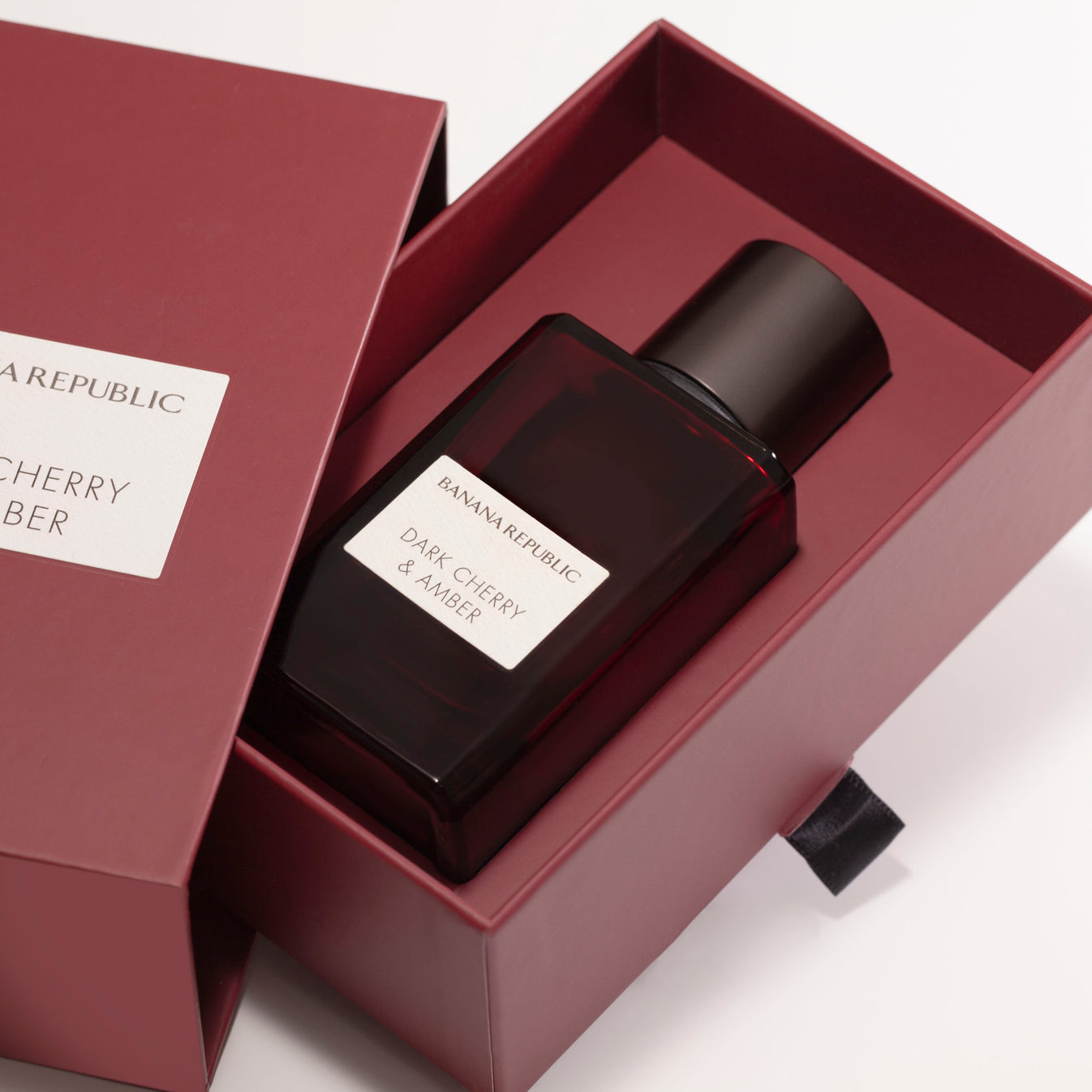 Icon Dark Cherry & Amber Eau de Parfum By Banana Republic