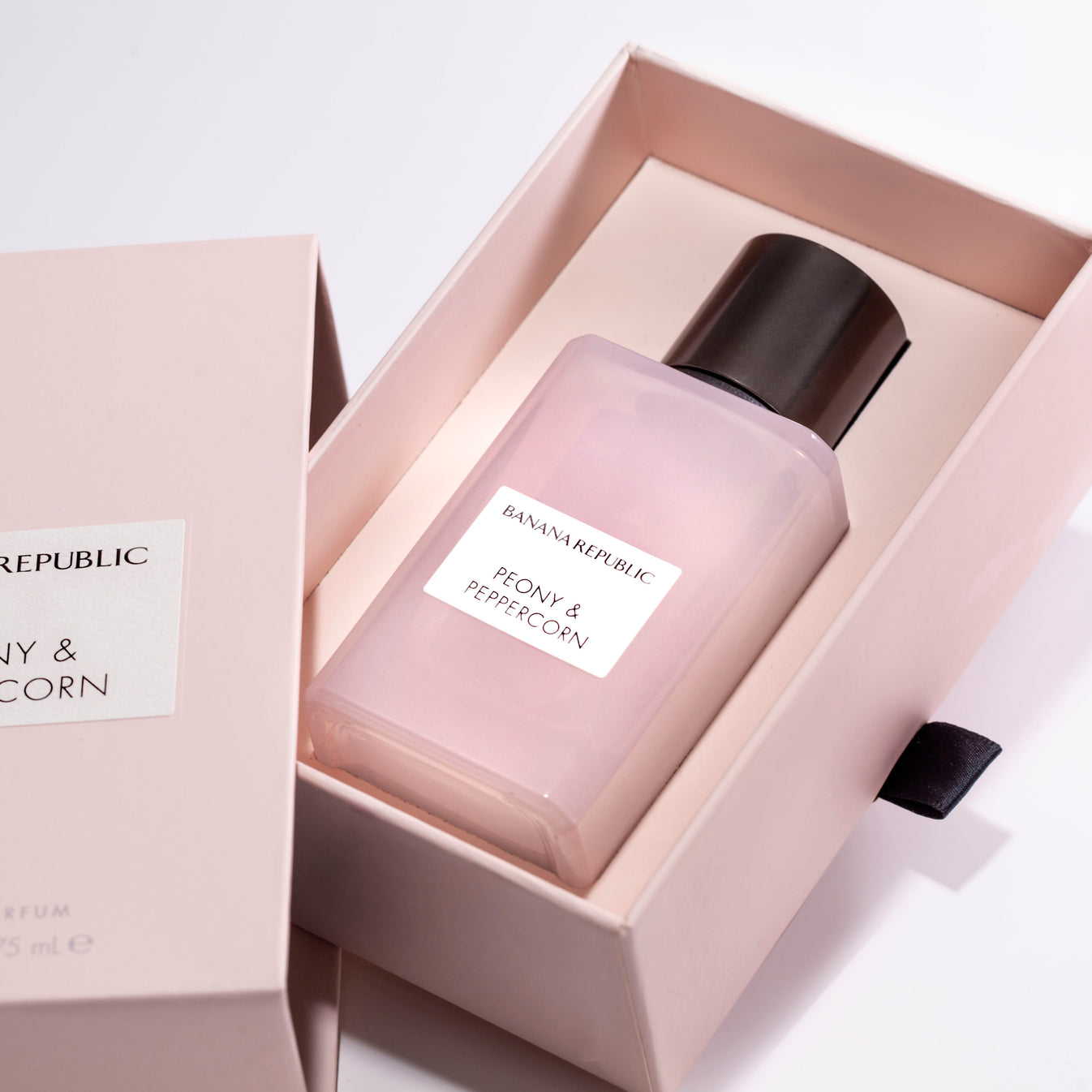 Icon Peony & Peppercorn Eau de Parfum By Banana Republic